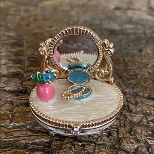 🌷Monet🌷Miniature Vanity Trinket Pill Box